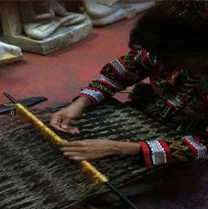 T'boli B.Fong weaving abaca fiber textile